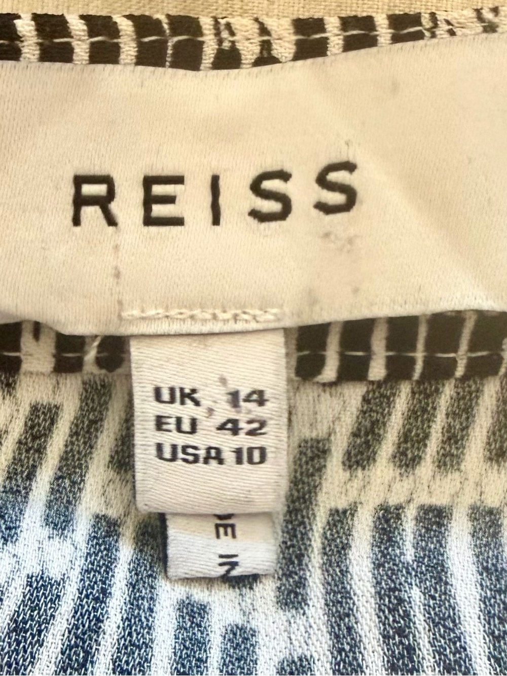 Reiss Laria Flippy Mini Dress -Black & White Printed Long-Sleeve Tie-Waist Dress - Picture 7 of 11